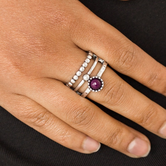 paparazzi Jewelry - Summer Retreat - Purple Stretchy Ring